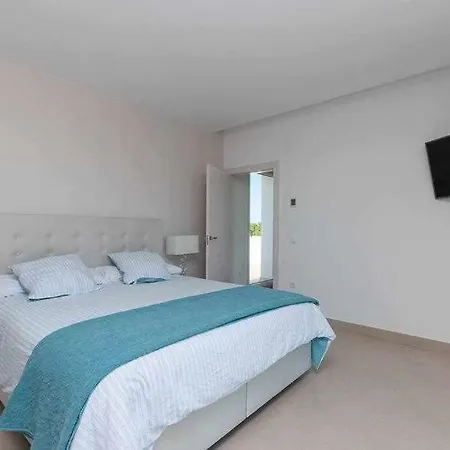 Moderna Con La Piscina Climatizada Colinas Villa Dehesa de Campoamor (Orihuela Costa)
